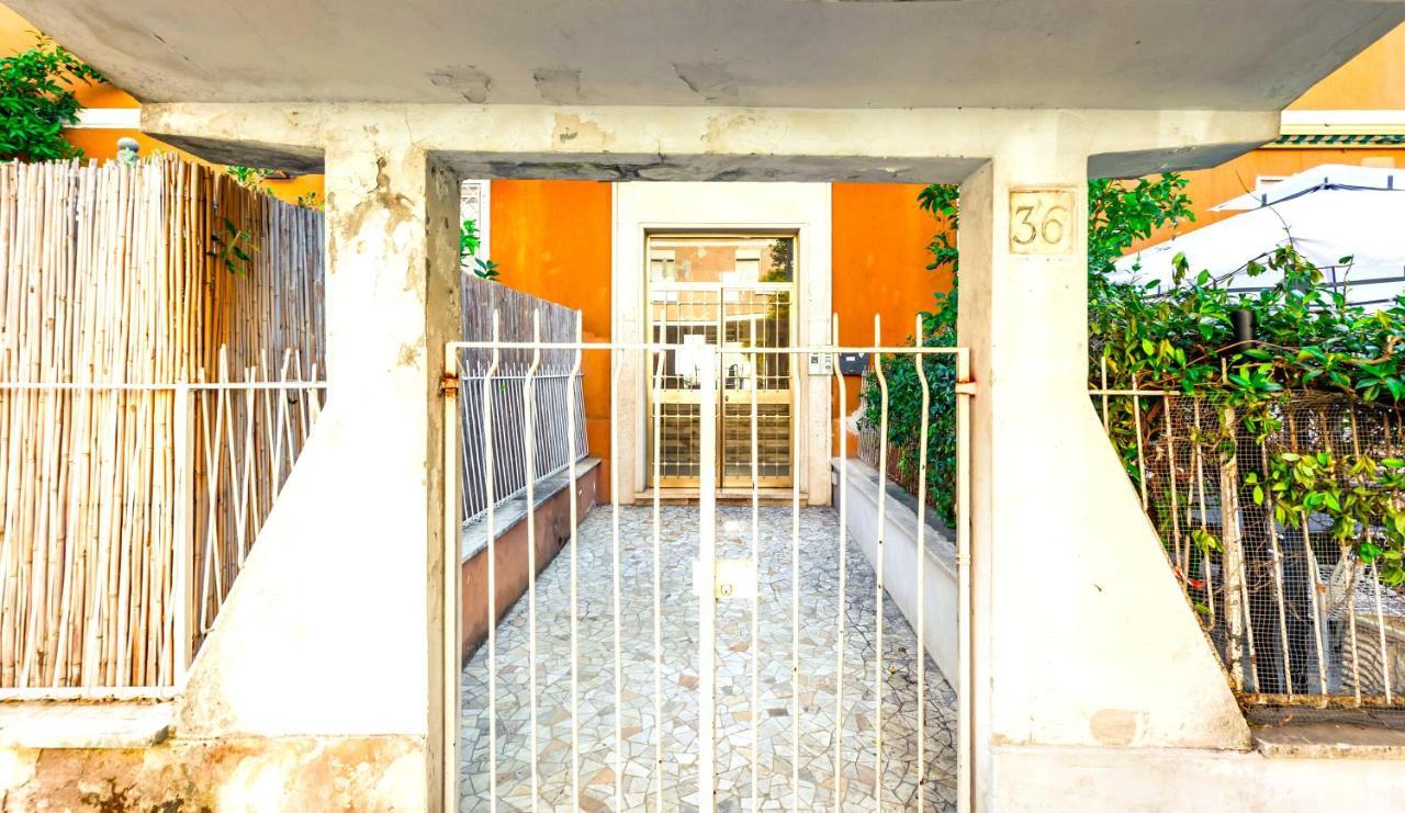 Hostly - Family Home Stresa, Rome